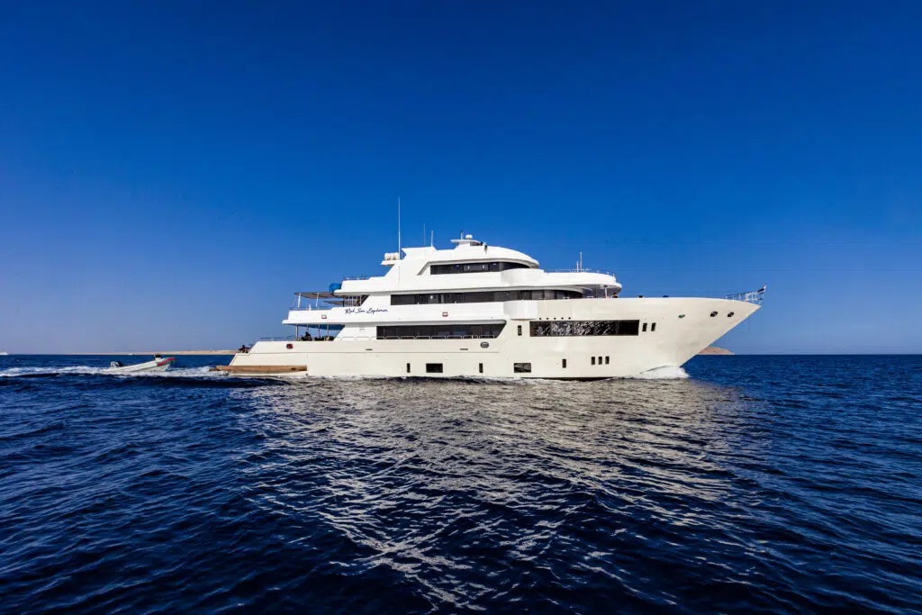 Boat-2-1024x683.jpg